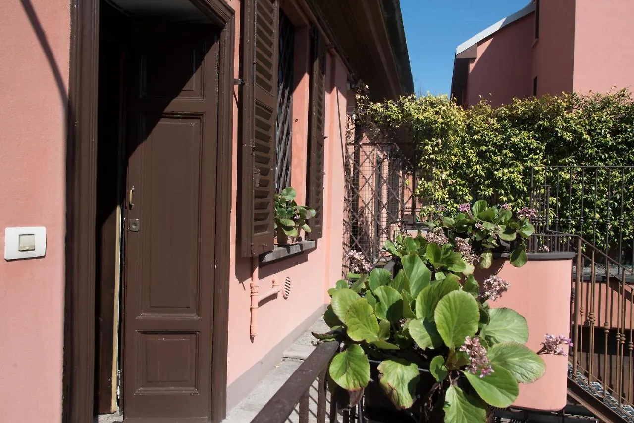 Peaceful Court Apartment In Shopping District Milan 0*,  Italy